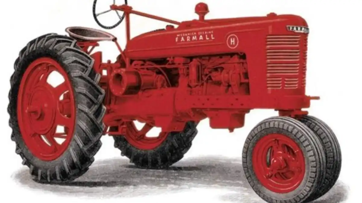 Case IH отмечает 100-летие трактора Farmall